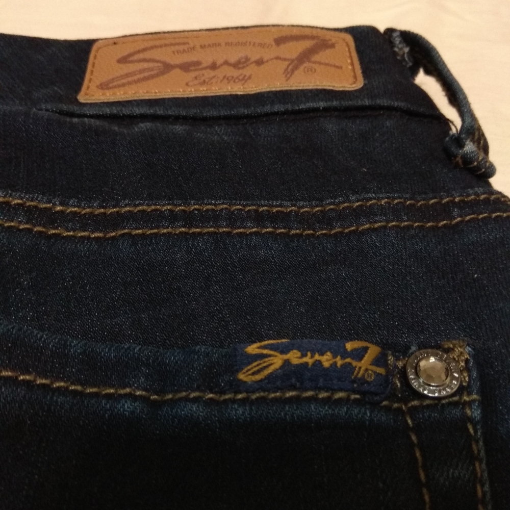 ๐ซ Seven7 Jeans Dark Blue 8 Host Pick!!! - Picture 7 of 8